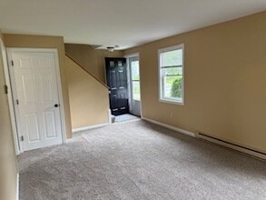 3 Buena Vista Dr in Northborough, MA - Building Photo - Building Photo