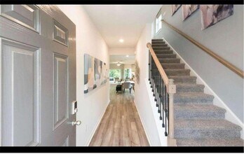 311 Wells Cir in Holly Springs, GA - Building Photo - Building Photo