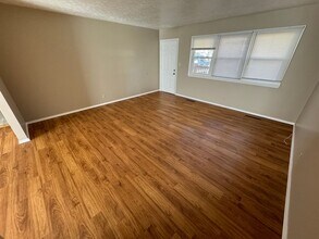 1232 E Cambridge St in Springfield, MO - Building Photo - Building Photo