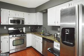 property at 110 Treymore Ct