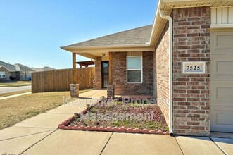 7525 Leichter Ave in Oklahoma City, OK - Building Photo - Building Photo