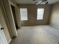 104 Fairwood Ct photo'