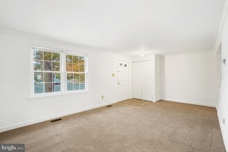 13221 Black Walnut Ct in Silver Spring, MD - Building Photo - Building Photo