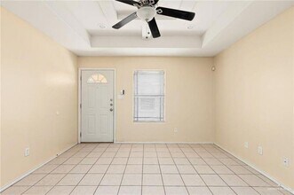 405 E 2nd St, Unit B in La Joya, TX - Building Photo - Building Photo