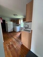 234 River Dr, Unit 2 in Hadley, MA - Building Photo - Building Photo