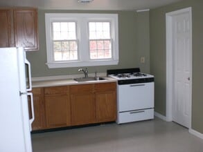 1133 Old York Rd, Unit Apt. 4 in Ringoes, NJ - Building Photo - Building Photo