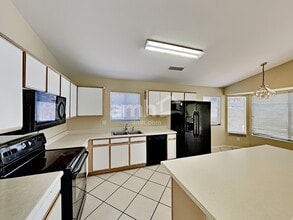 8418 W Pinchot Ave in Phoenix, AZ - Building Photo - Building Photo