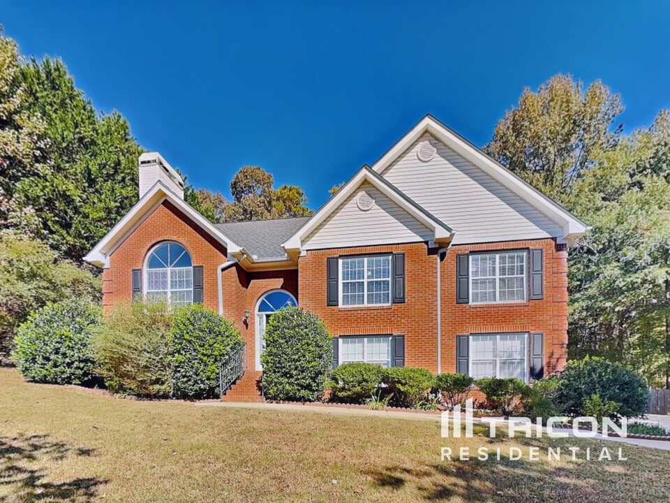 260 Brook Hollow Dr in Mcdonough, GA - Building Photo