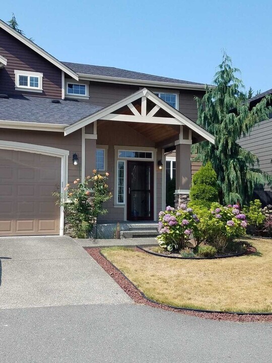 730 169th St SW in Lynnwood, WA - Building Photo