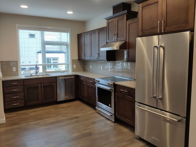 934 7th Ave NE in Issaquah, WA - Building Photo - Building Photo