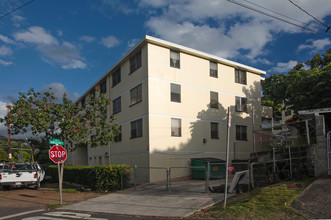 Makiki Tradewinds in Honolulu, HI - Building Photo - Building Photo