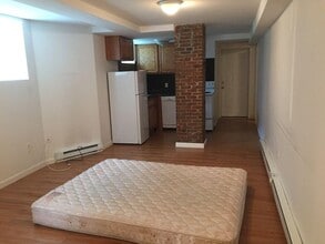 9 Vineland St, Unit B in Boston, MA - Building Photo - Building Photo
