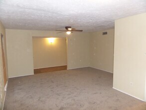 14611 Leacrest Dr in Houston, TX - Building Photo - Building Photo