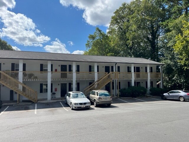 Fairfield Apartments in Winston-Salem, NC - Building Photo - Building Photo