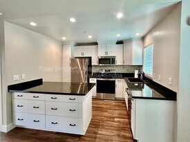 1469 5th St in Clovis, CA - Building Photo