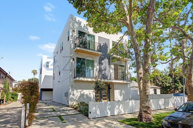 5230 1/2 Tilden Ave in Los Angeles, CA - Building Photo - Building Photo