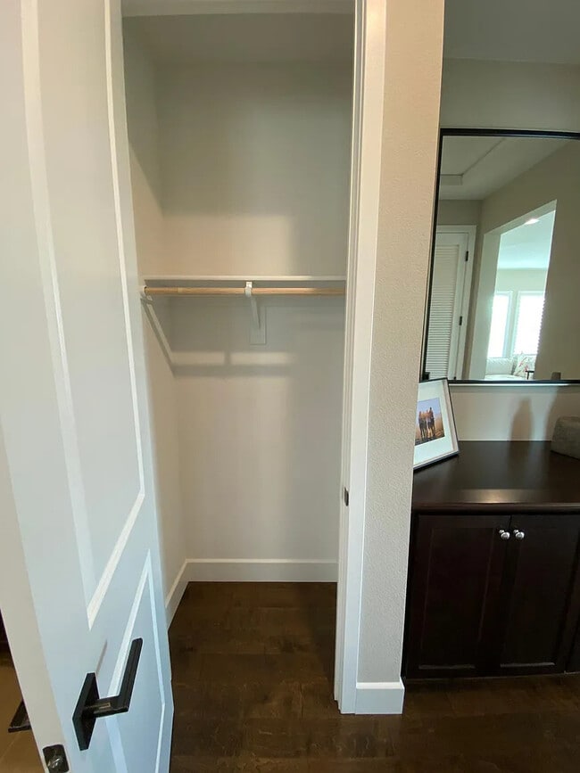 property at 476 E Sorrel Pl