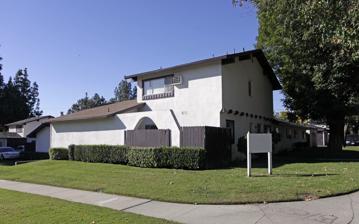 275-279 Sinclair Ave in Upland, CA - Building Photo