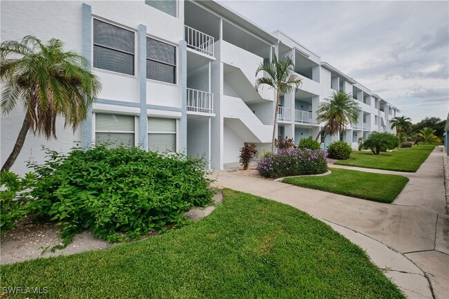 property at 5959 Winkler Rd