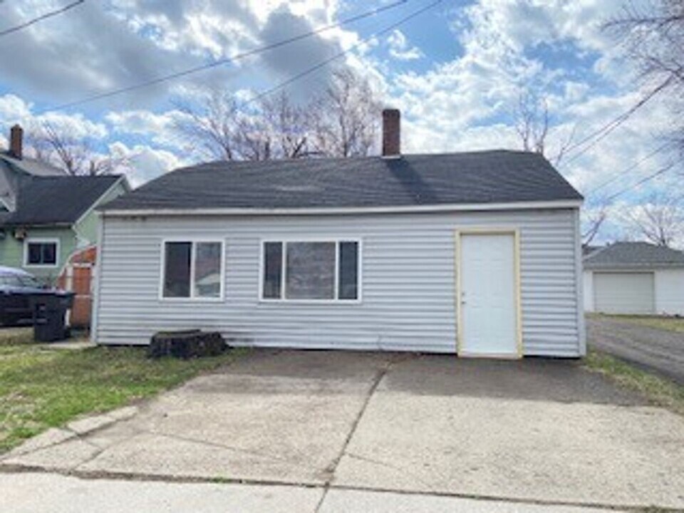 1701 1/2 Morton Ave in Elkhart, IN - Building Photo