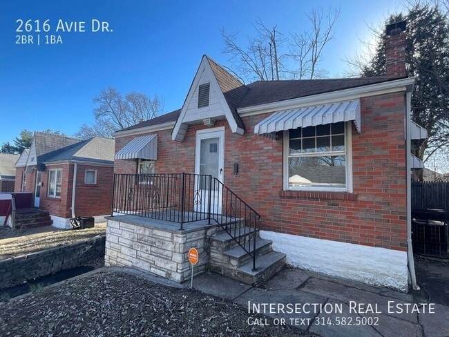 property at 2616 Avie Dr