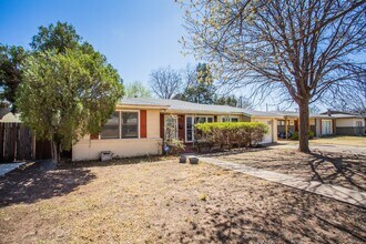 4213 40th St in Lubbock, TX - Building Photo - Building Photo