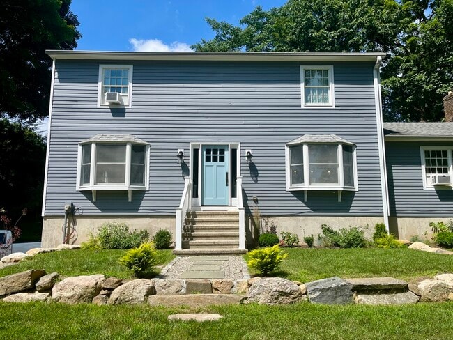 property at 15 Old Witch Ct