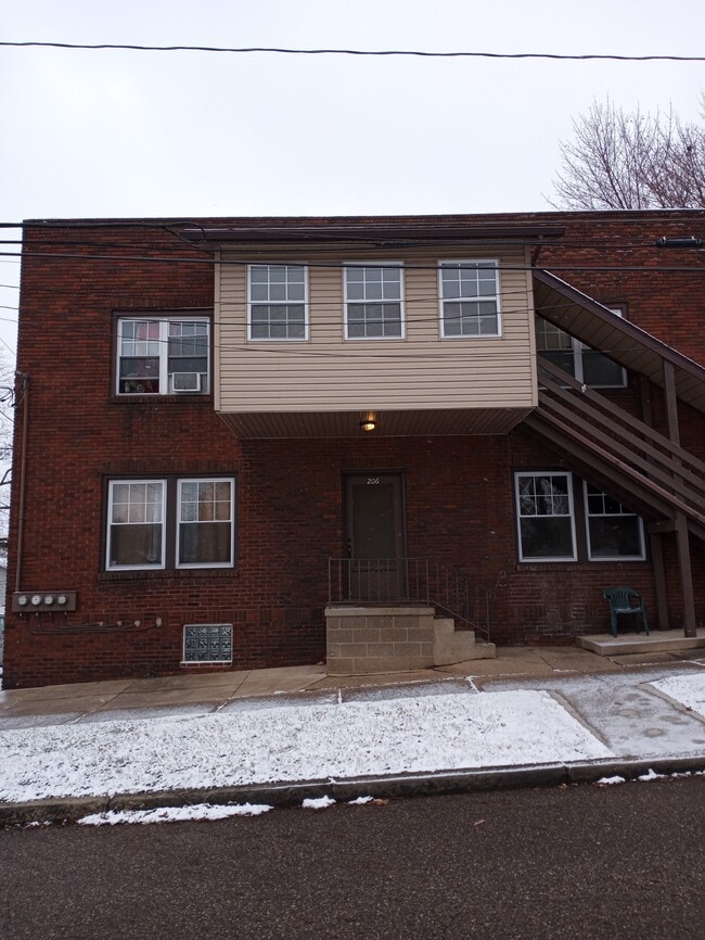 206 Edwin Ave SE, Unit 4