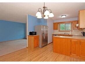 5505 Orleans Ln N in Plymouth, MN - Building Photo - Building Photo