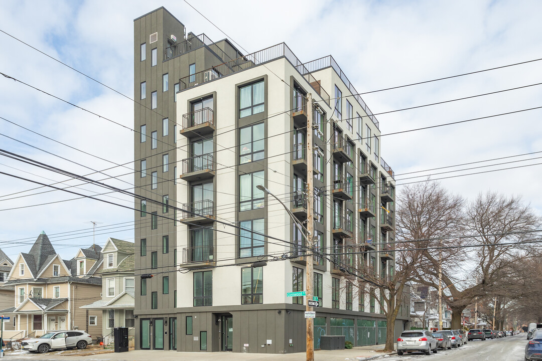 3421 Glenwood Rd in Brooklyn, NY - Building Photo