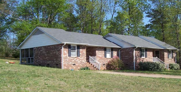 Nicholls Drive Duplexes in Spartanburg, SC - Foto de edificio