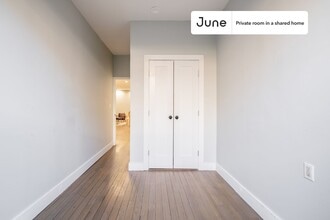 Private bedroom in 4 bed/2 bath Home in New York, NY - Building Photo - Building Photo