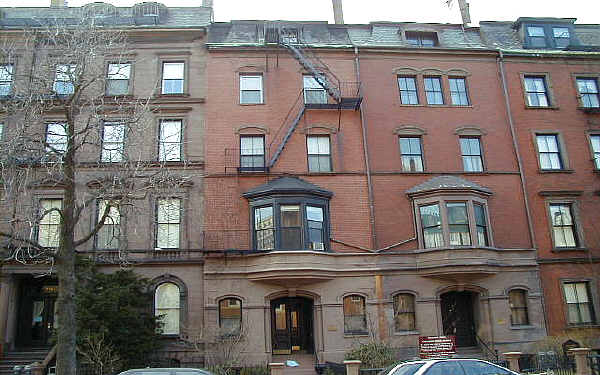 135 Beacon St in Boston, MA - Building Photo - Building Photo