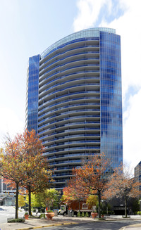 Turnberry Tower in Arlington, VA - Foto de edificio - Building Photo