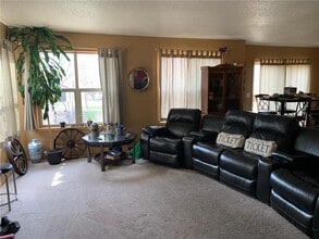 1021 6th Ave NE in Buffalo, MN - Building Photo - Building Photo