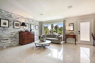 441 NE 24th St in Boca Raton, FL - Foto de edificio - Building Photo