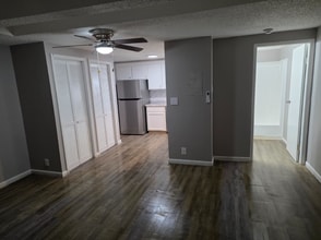 734 N Country Acres Ave in Wichita, KS - Building Photo - Building Photo