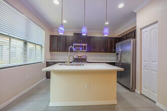1078 NW 33rd Manor in Pompano Beach, FL - Building Photo - Building Photo