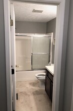 8572 Mandell Dr in Macedonia, OH - Building Photo - Building Photo