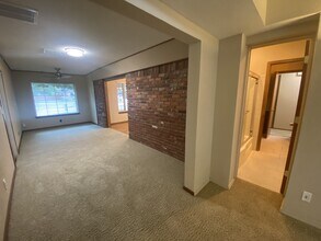 1525 Cherry Stone St in Norman, OK - Building Photo - Building Photo