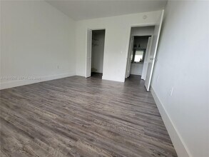 4844 N State Rd 7 in Coconut Creek, FL - Foto de edificio - Building Photo