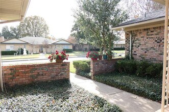 6317 Rincon Way in Dallas, TX - Building Photo - Building Photo