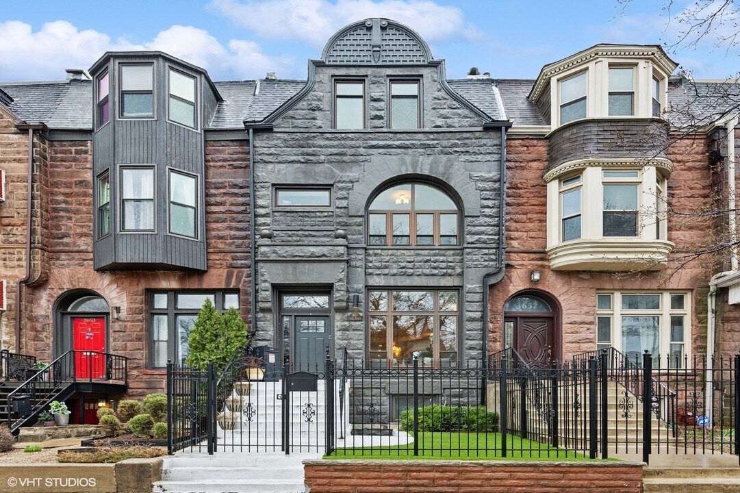 3655 S King Dr in Chicago, IL - Building Photo