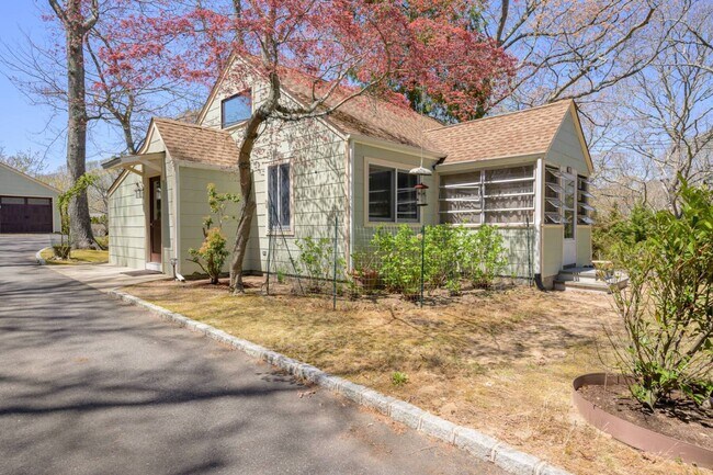 497 Majors Path in Southampton, NY - Building Photo - Building Photo