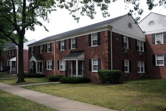 Alister Morristown in Morristown, NJ - Building Photo - Building Photo