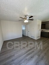 1105 52nd St in Lubbock, TX - Foto de edificio - Building Photo