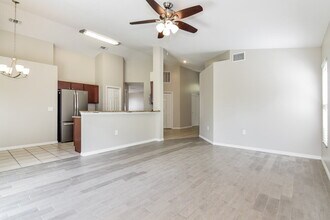 10827 Peppersong Dr in Riverview, FL - Building Photo - Building Photo