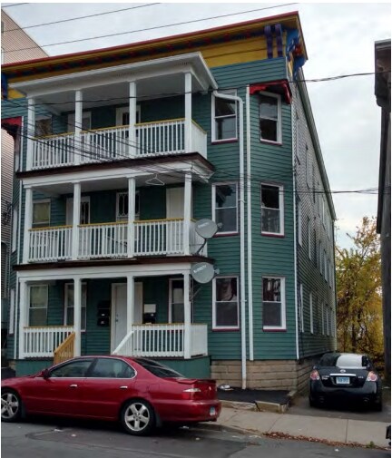 32-34 Hill St in Waterbury, CT - Foto de edificio