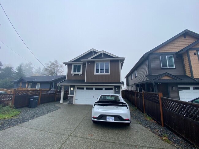 1255 Townsite Rd in Nanaimo, BC - Building Photo - Building Photo