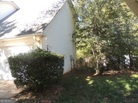 5866 Crescent Ridge Ct in Lithonia, GA - Foto de edificio - Building Photo